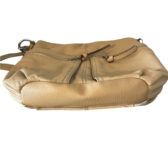 Tignanello Beige Multipocket Soft Pebbled Leather Shoulder Crossbody Bag - Picture 9 of 15